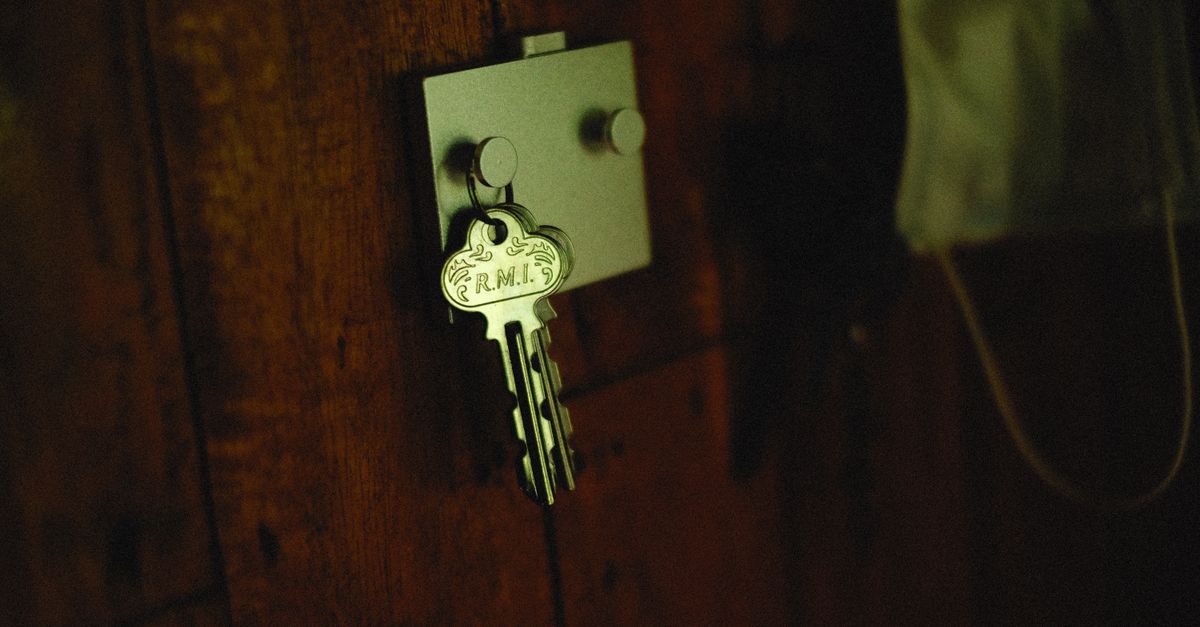 What Should an Emergency Locksmith Cost After Midnight? — Fordham Locksmith Bronx