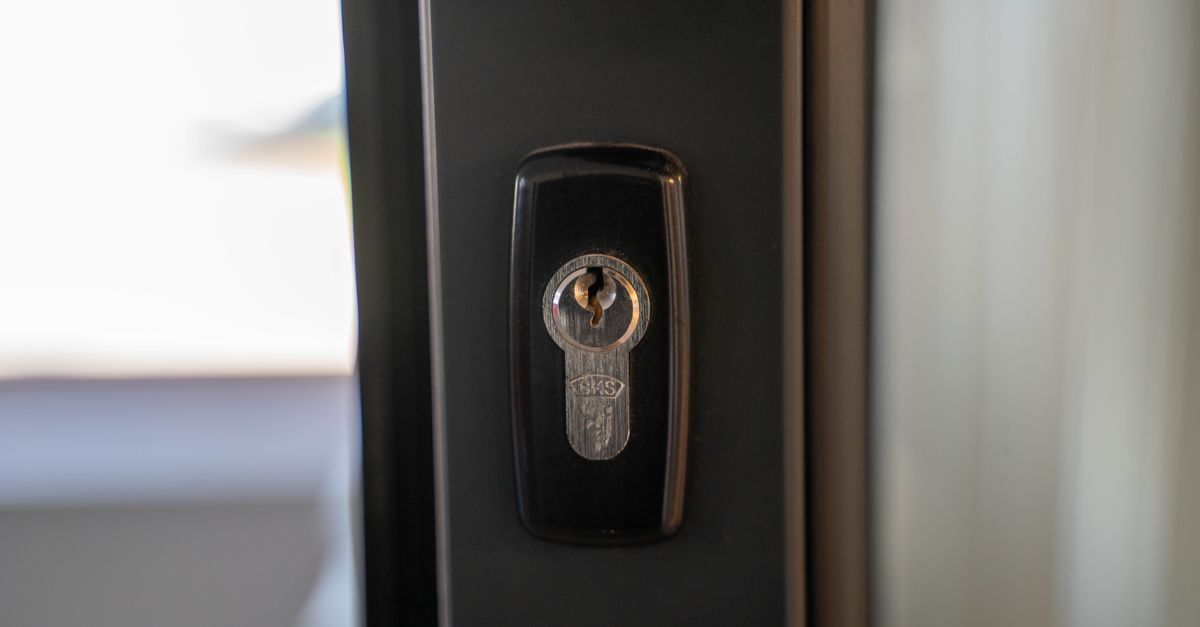 locksmith service technician — Fordham Locksmith Bronx