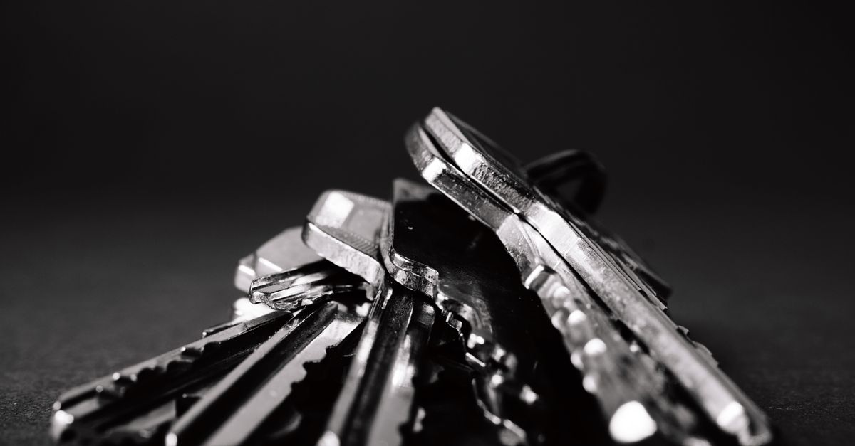 locksmith service technician — Fordham Locksmith Bronx