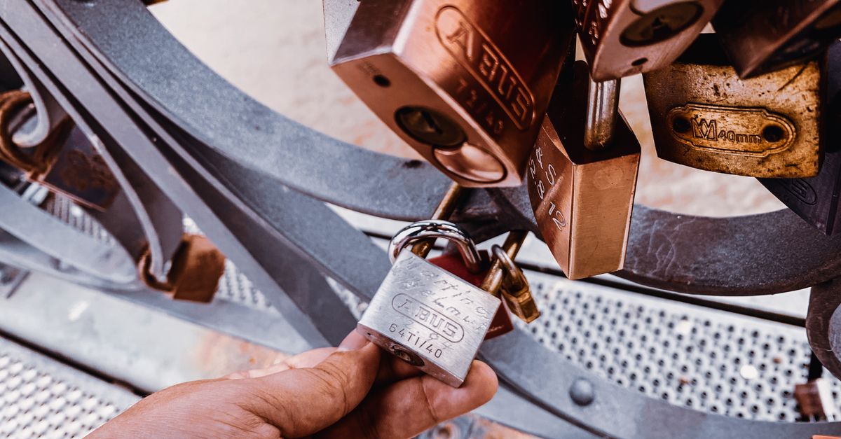 locksmith shop keys — Fordham Locksmith Bronx