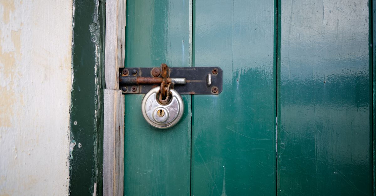 Emergency House Lockout? Here Is What to Do While You Wait — and What Not to Do — Fordham Locksmith Bronx